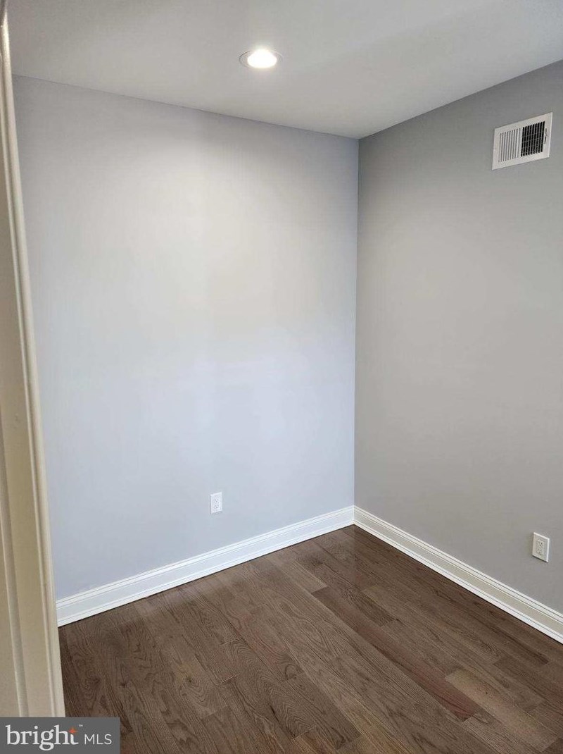 1345 32nd St, Philadelphia PA 19121-0044 exterior