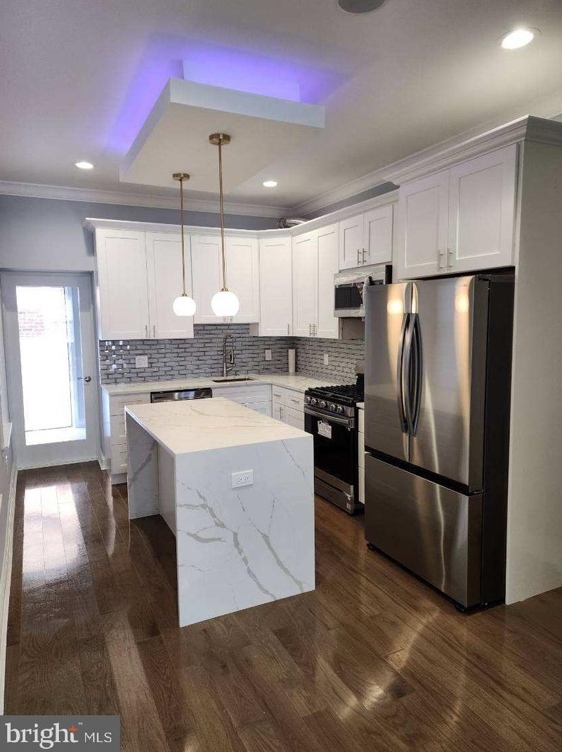 1345 32nd St, Philadelphia PA 19121-0044 exterior