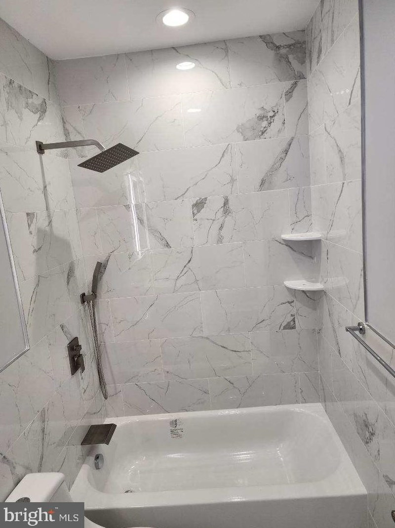 1345 32nd St, Philadelphia PA 19121-0044 exterior