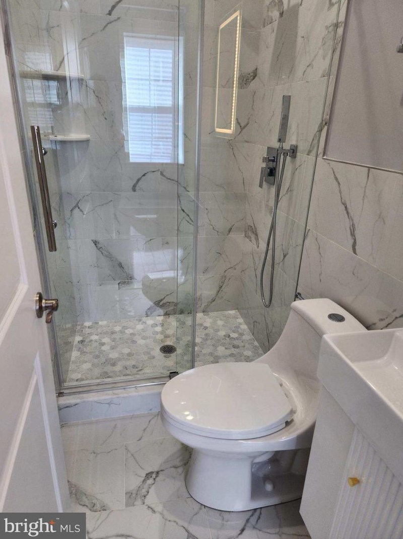 1345 32nd St, Philadelphia PA 19121-0044 exterior