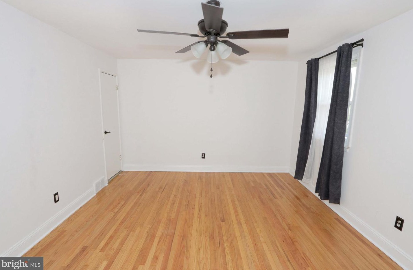 3714 Bellaire Rd, Philadelphia PA  19154-3011 exterior