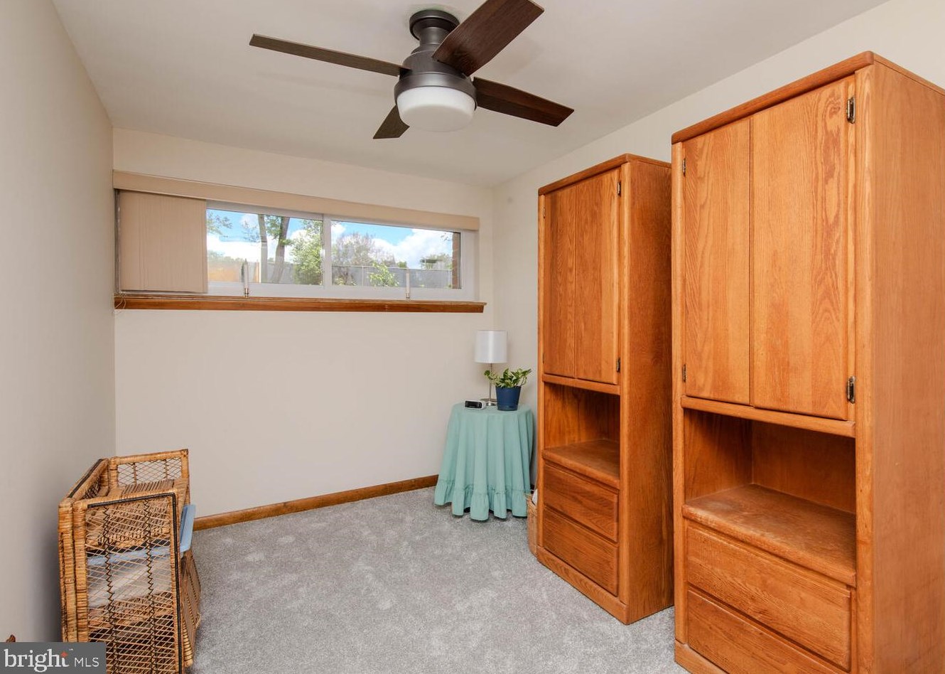 3606 Merrick Rd, Philadelphia PA 19129-1615 exterior