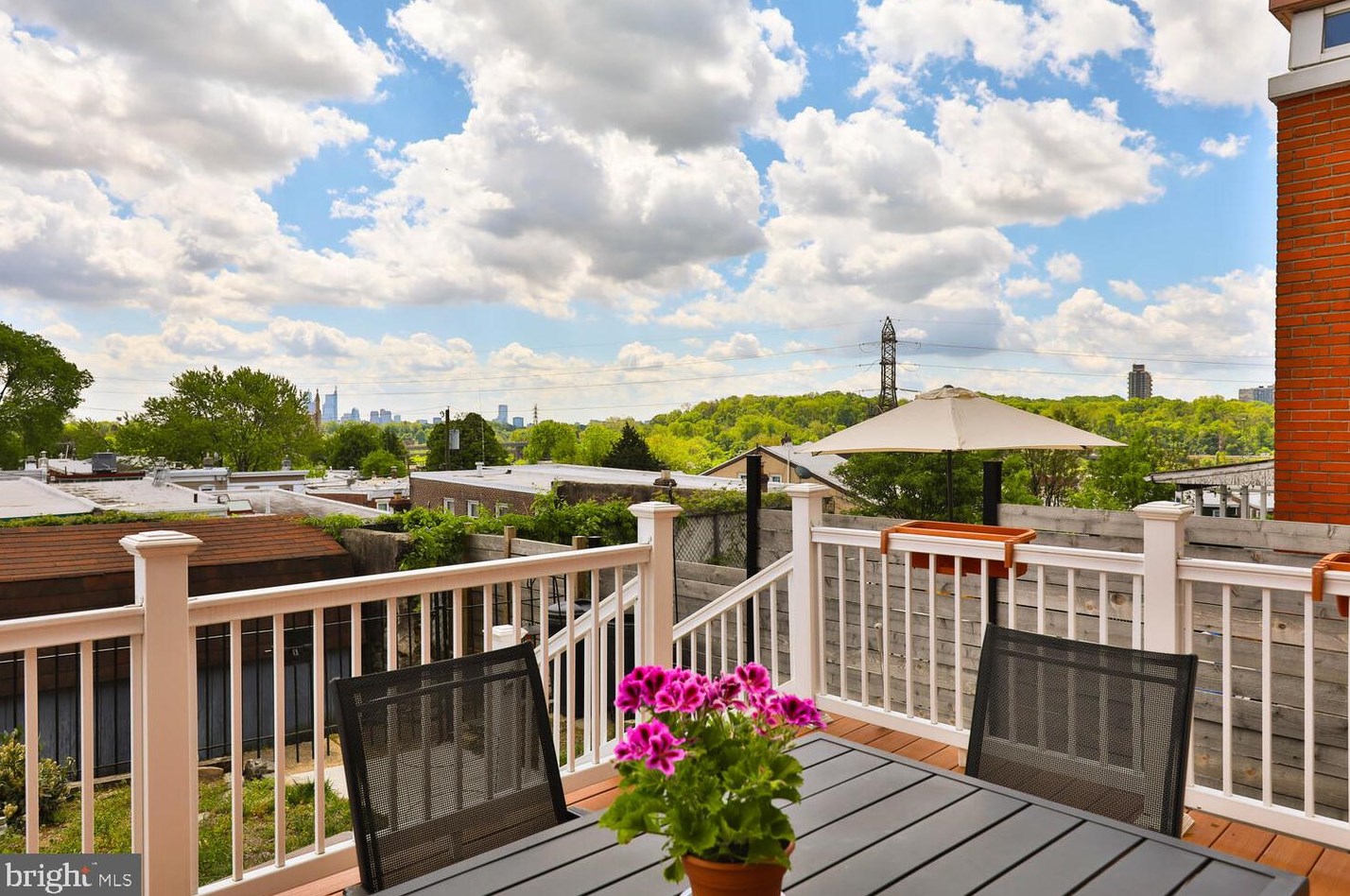 3606 Merrick Rd, Philadelphia PA 19129-1615 exterior