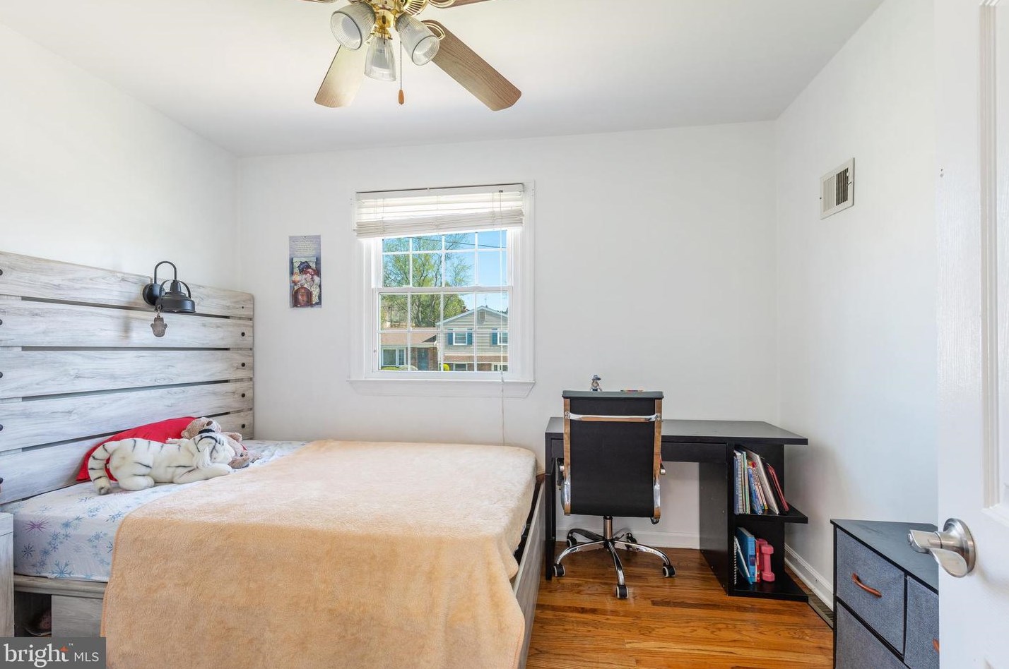 1112 Norwalk Rd, Philadelphia PA 19115-2512 exterior