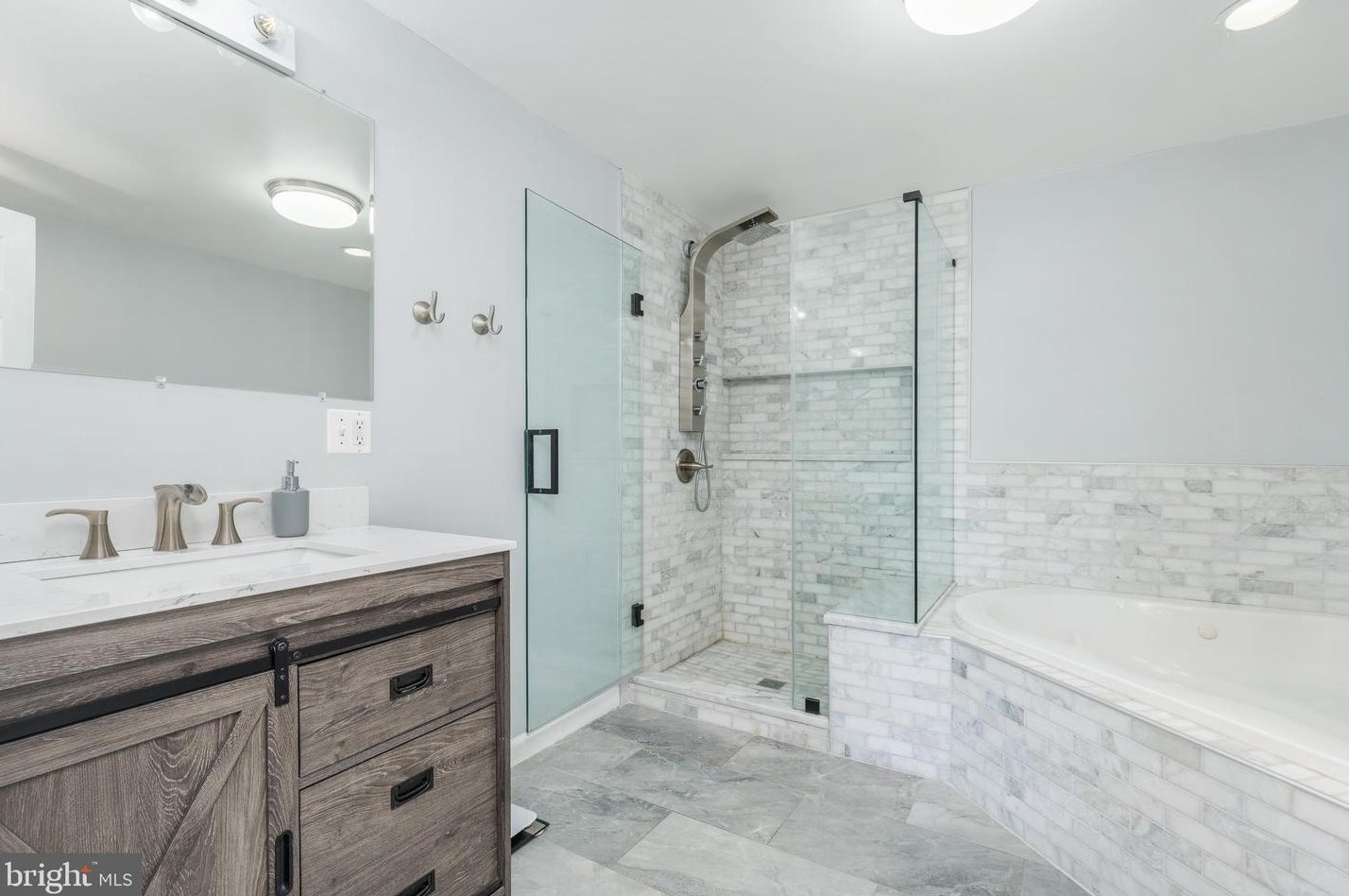 1112 Norwalk Rd, Philadelphia PA 19115-2512 exterior