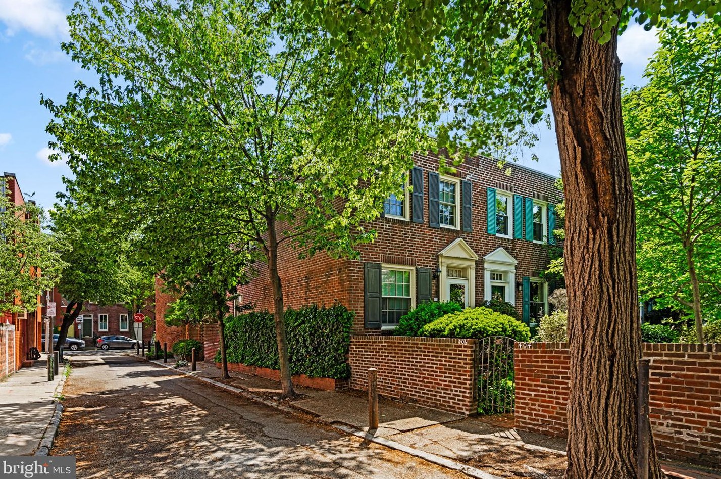 404 Croskey St, Philadelphia PA  19146-1166 exterior