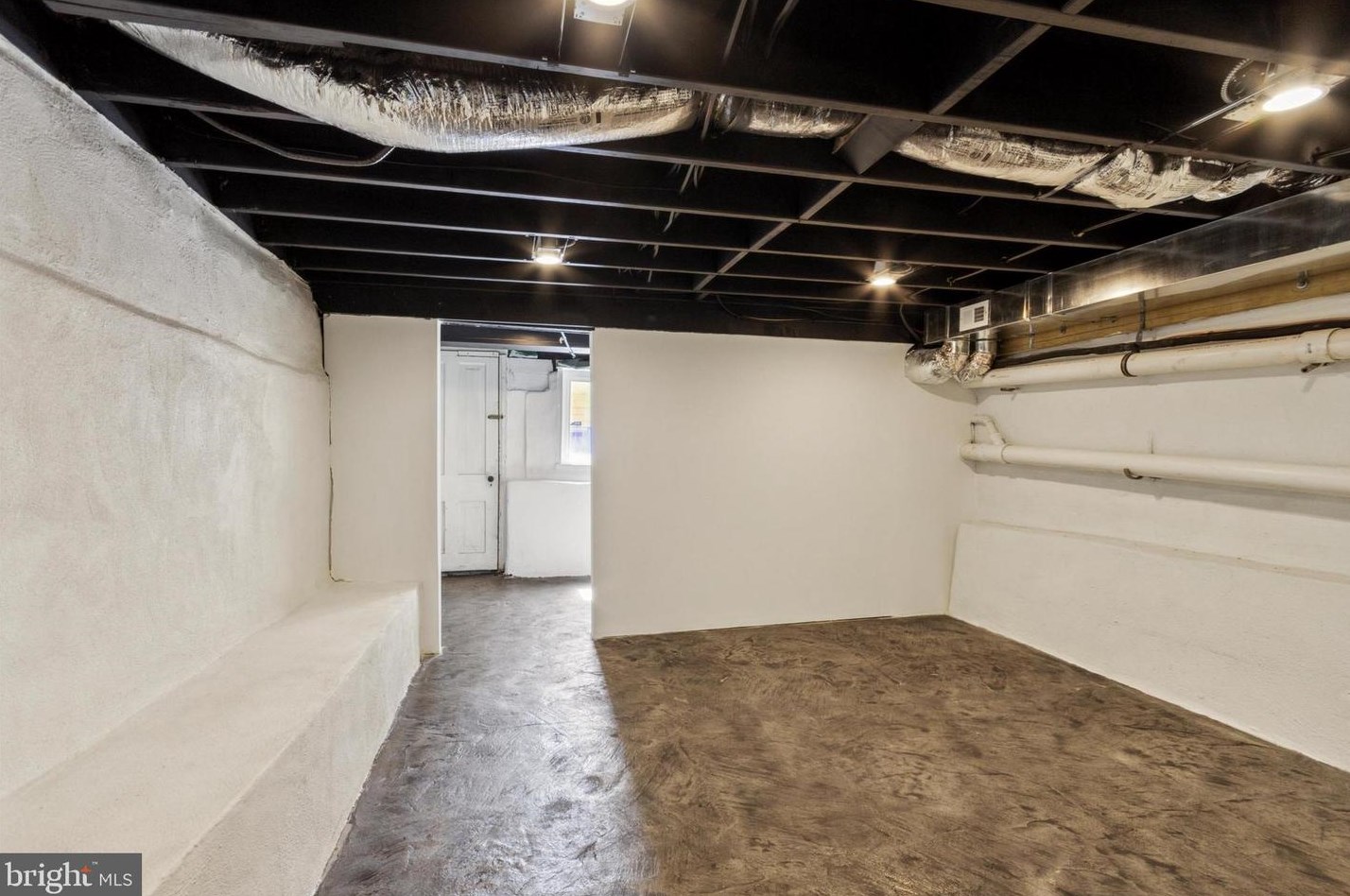 4526 Mitchell St, Philadelphia PA  19128-3318 exterior