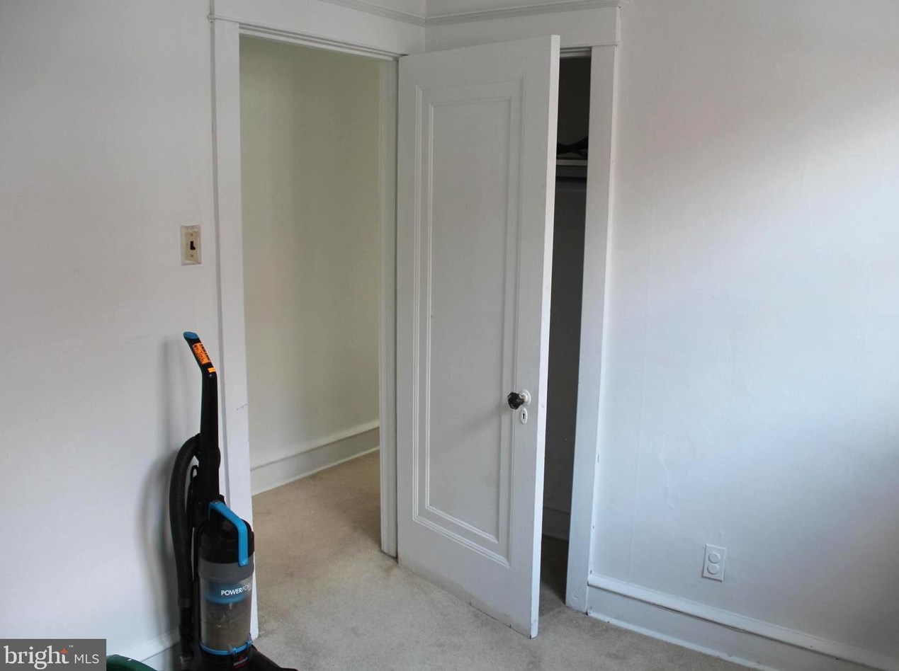 6923 Ogontz Ave, Philadelphia PA  19138-2014 exterior