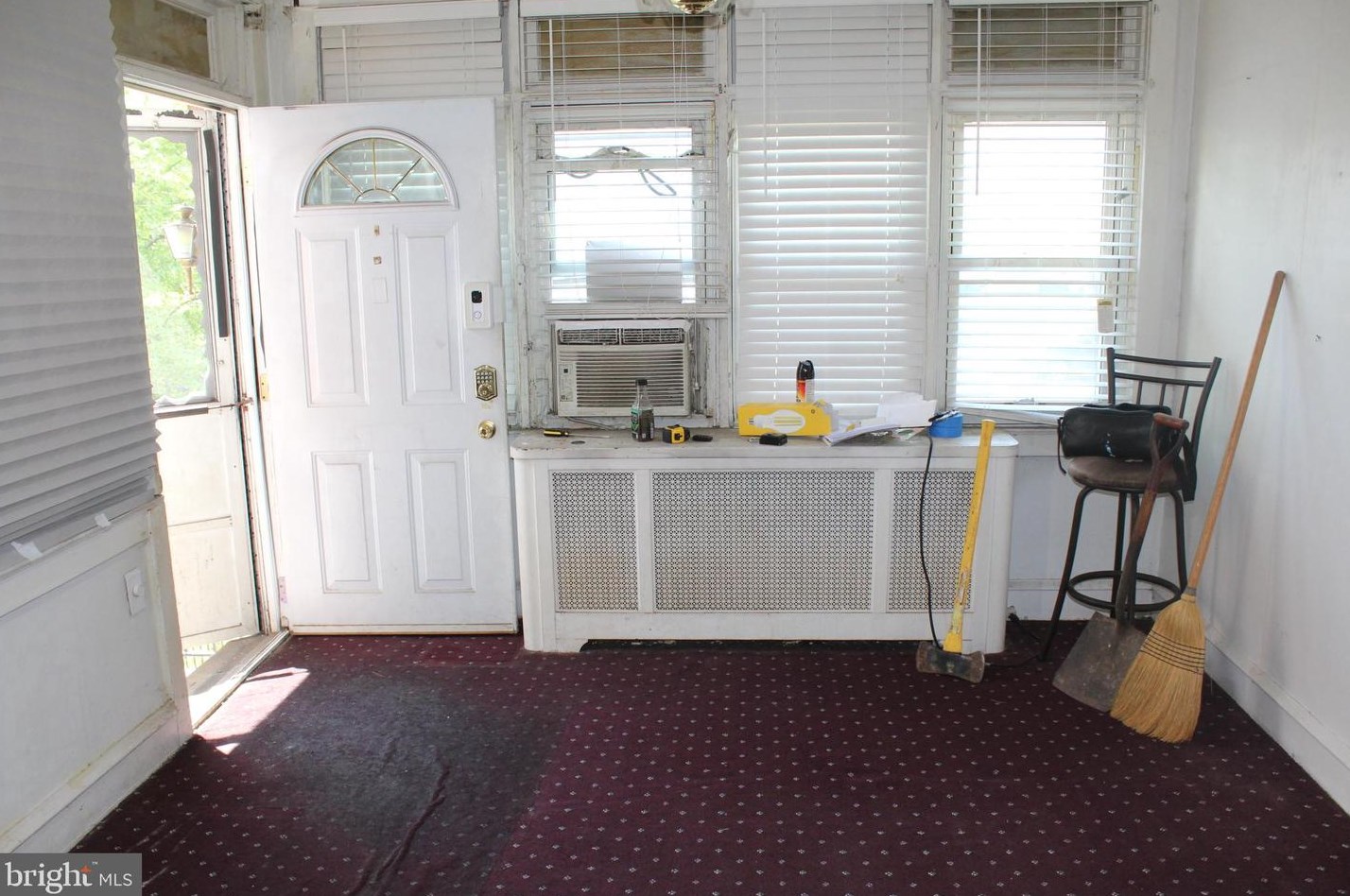 6923 Ogontz Ave, Philadelphia PA  19138-2014 exterior