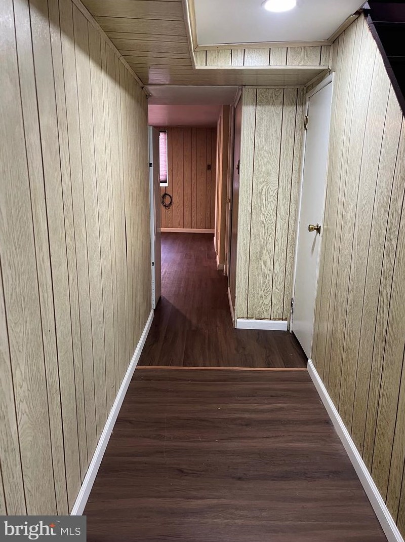 9946 Wingtip Rd, Philadelphia PA 19115-1708 exterior