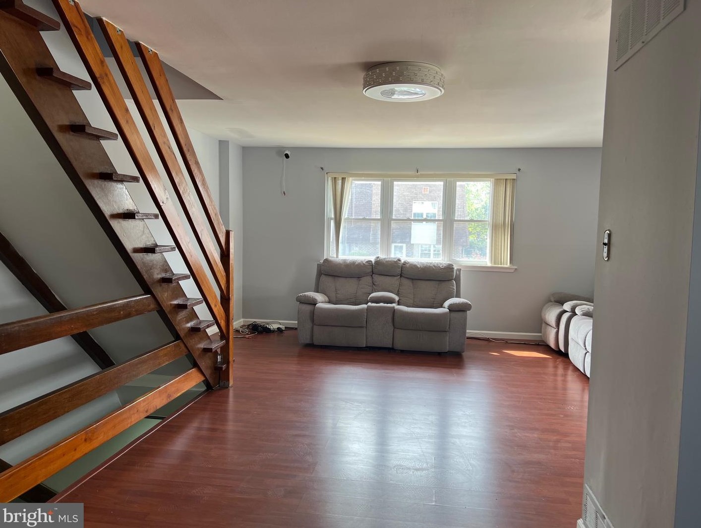 9946 Wingtip Rd, Philadelphia PA 19115-1708 exterior