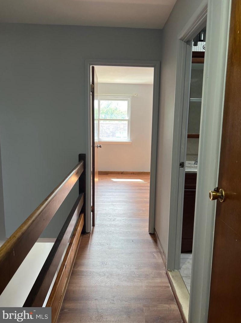 9946 Wingtip Rd, Philadelphia PA 19115-1708 exterior