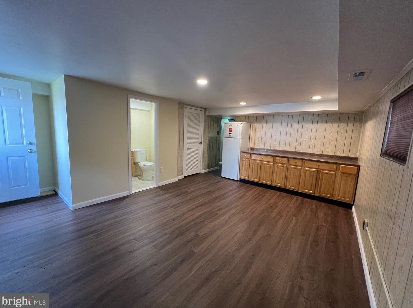 9946 Wingtip Rd, Philadelphia PA 19115-1708 exterior