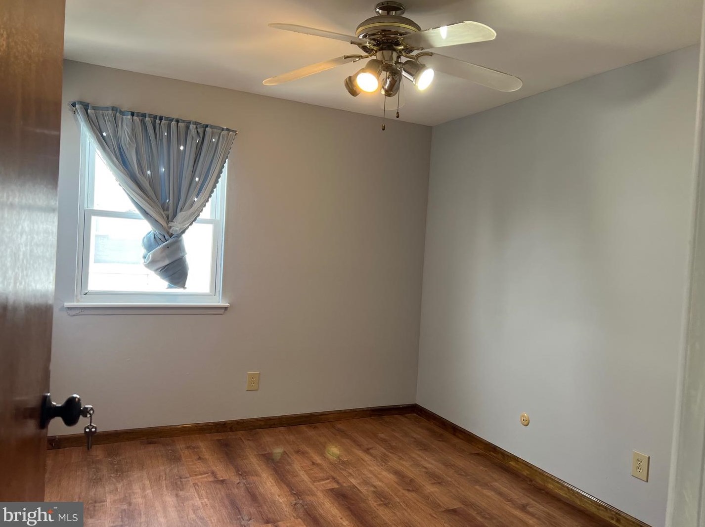 9946 Wingtip Rd, Philadelphia PA 19115-1708 exterior