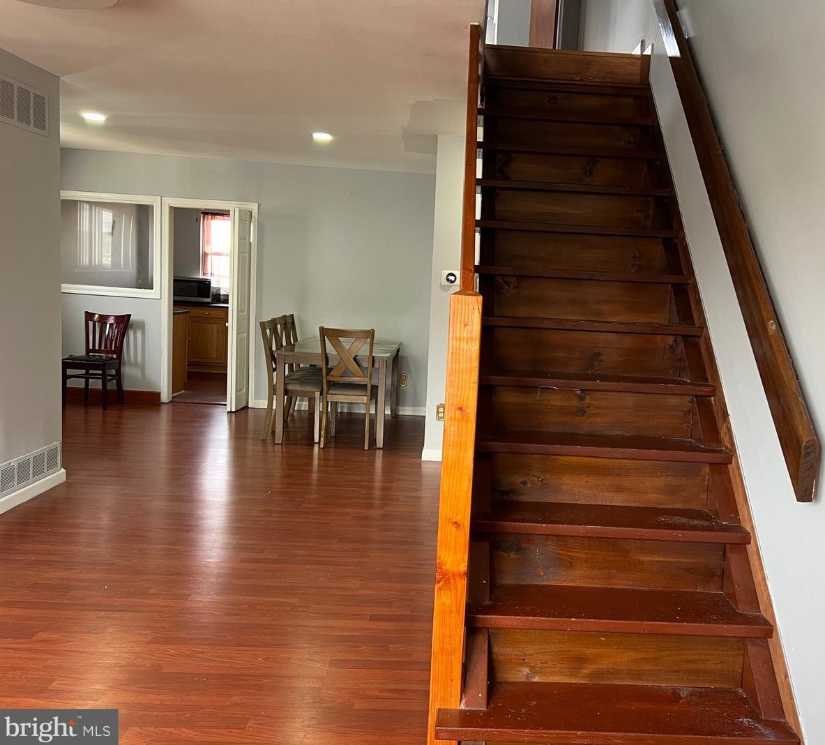 9946 Wingtip Rd, Philadelphia PA 19115-1708 exterior