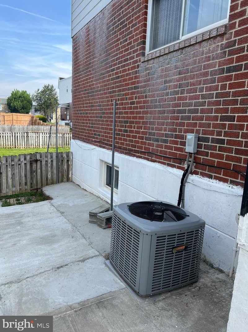 9946 Wingtip Rd, Philadelphia PA 19115-1708 exterior