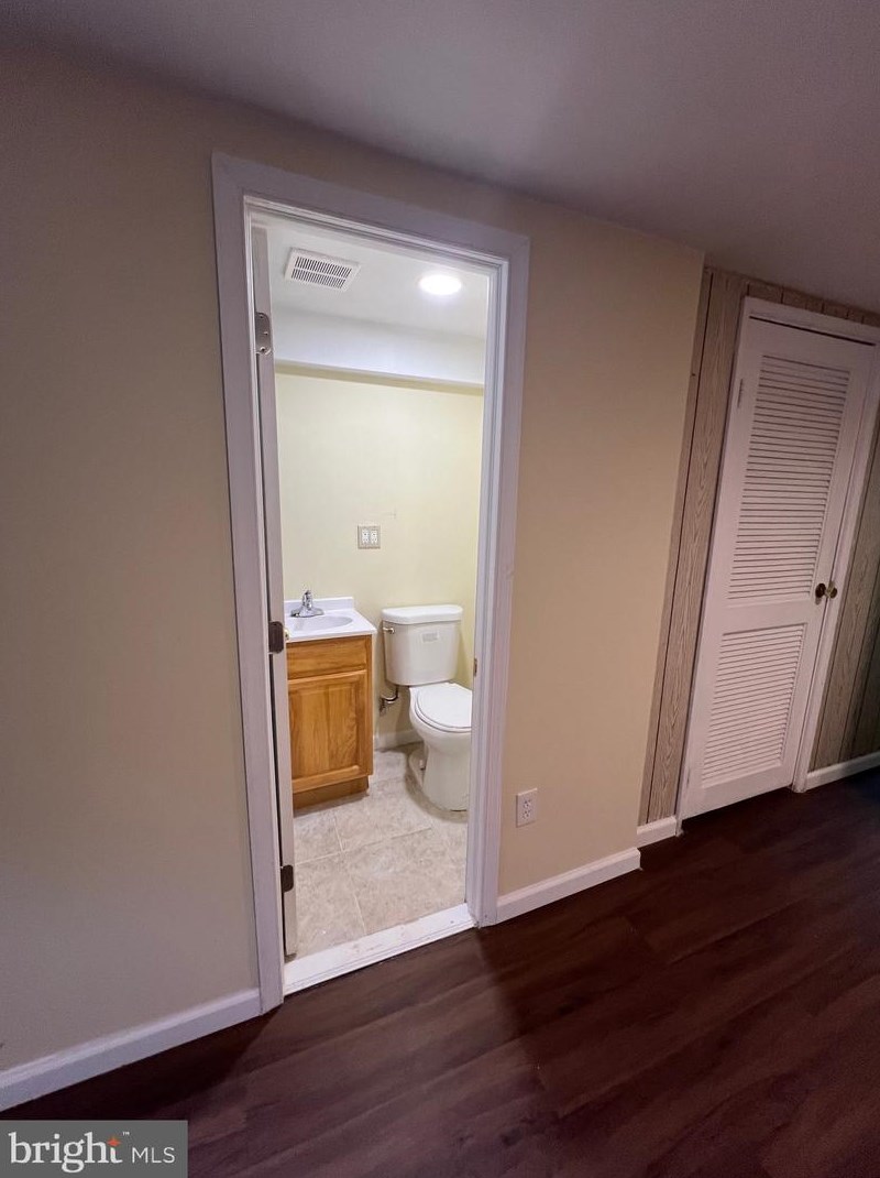 9946 Wingtip Rd, Philadelphia PA 19115-1708 exterior