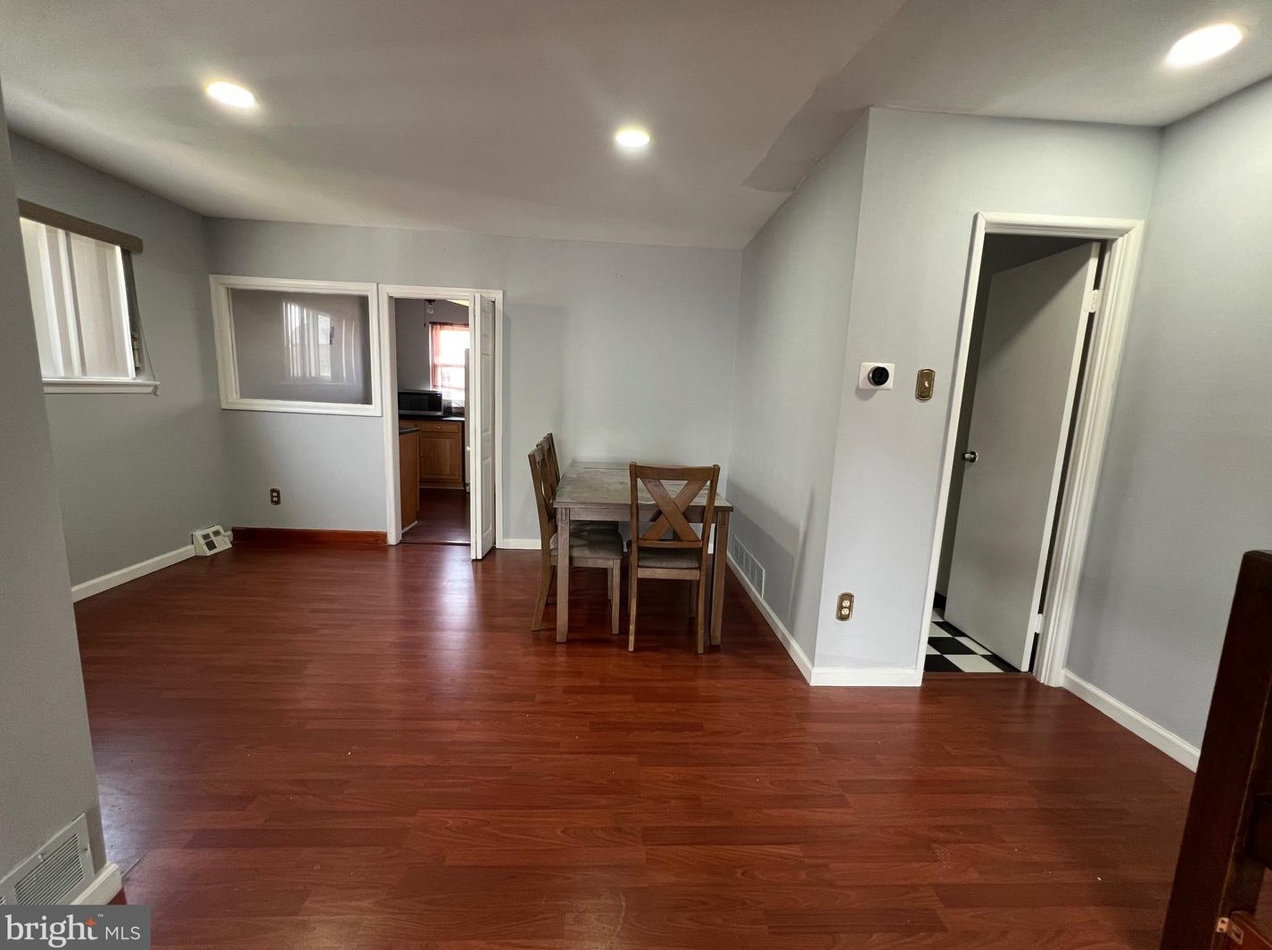 9946 Wingtip Rd, Philadelphia PA 19115-1708 exterior