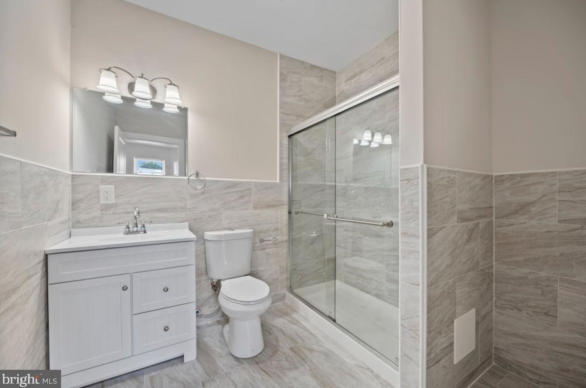 5836 Springfield Ave, Philadelphia PA  19143-5228 exterior