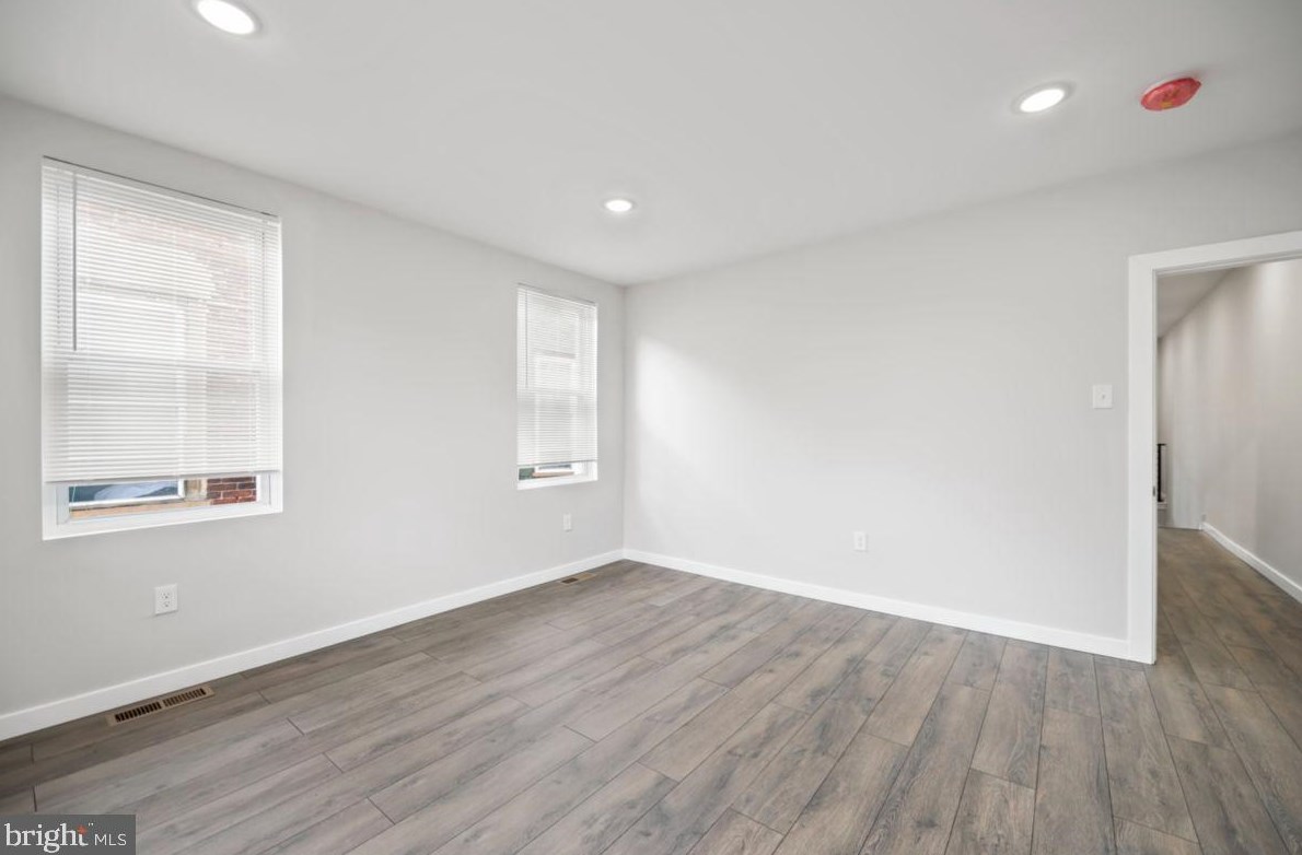 5836 Springfield Ave, Philadelphia PA  19143-5228 exterior