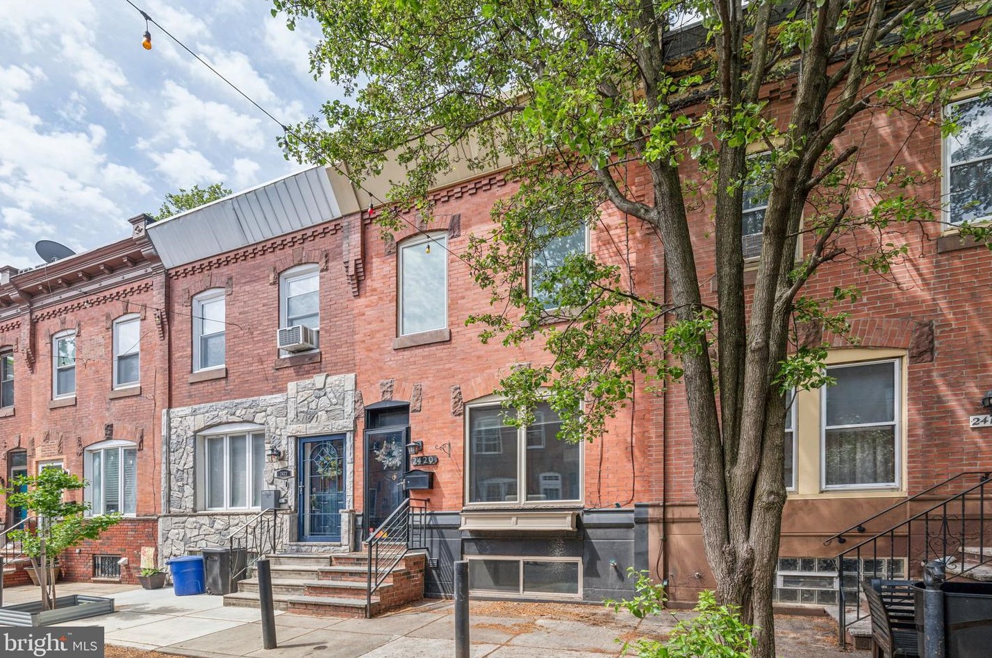 2420 Lambert St, Philadelphia PA  19145-4212 exterior