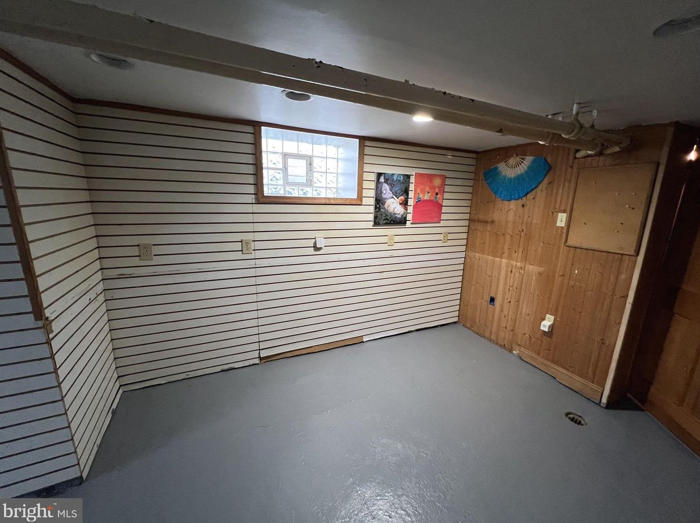 7323 Sackett St, Philadelphia PA 19152-4511 exterior