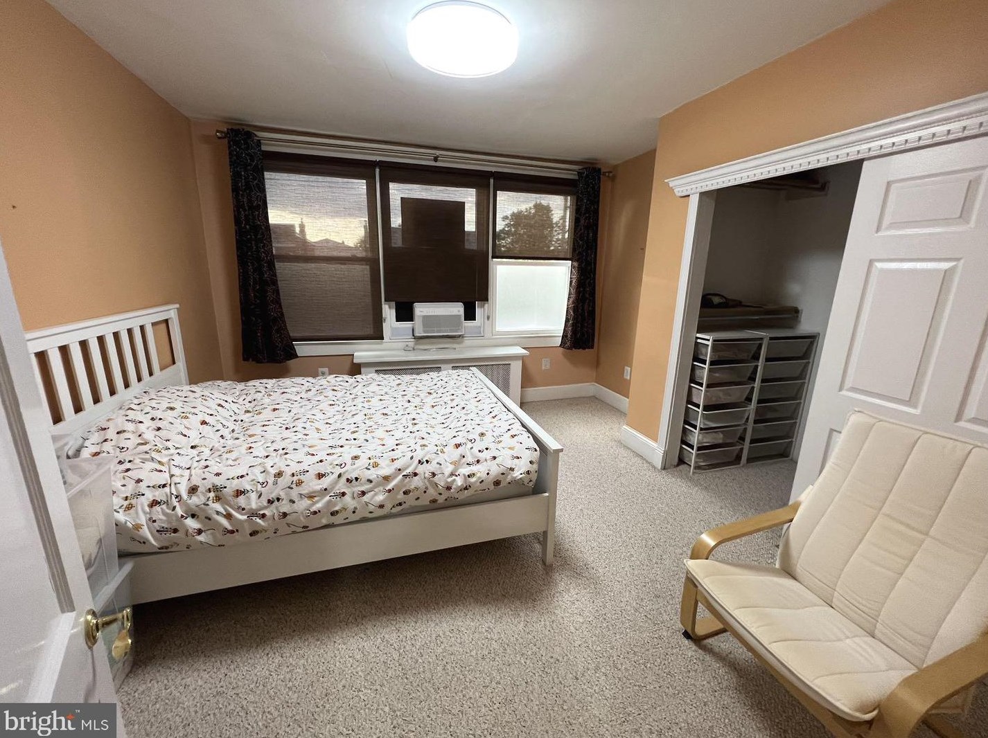 7323 Sackett St, Philadelphia PA 19152-4511 exterior