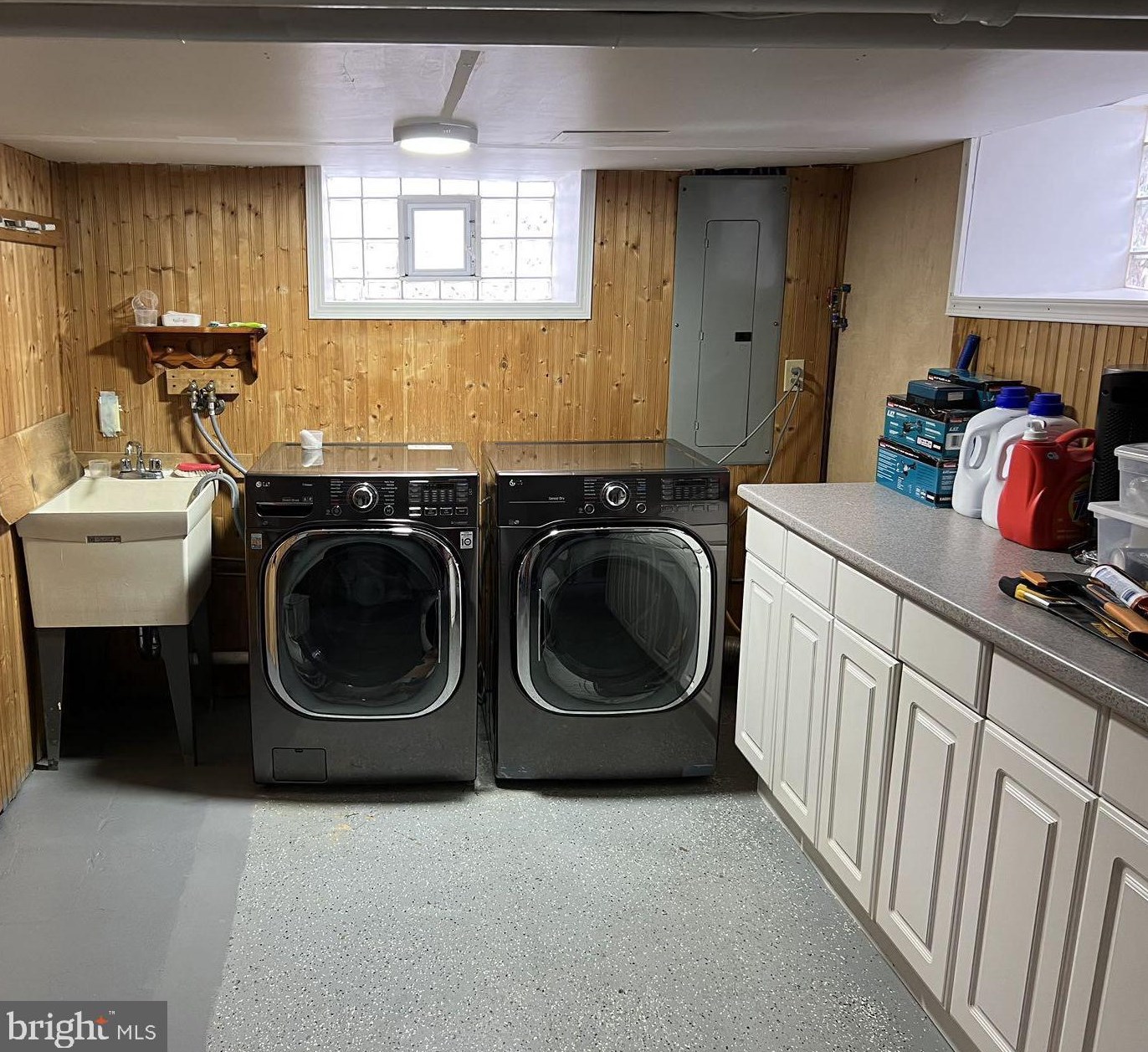 7323 Sackett St, Philadelphia PA 19152-4511 exterior