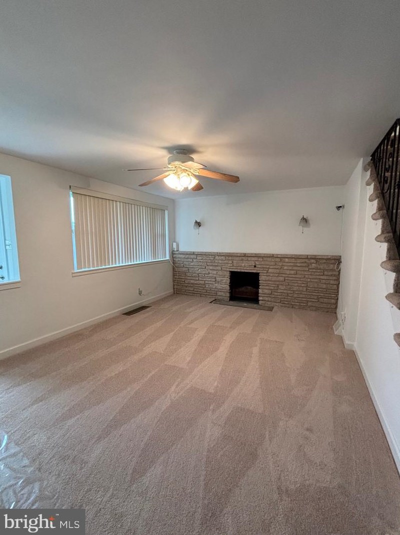 15141 Wayside Rd, Philadelphia PA 19116-1403 exterior