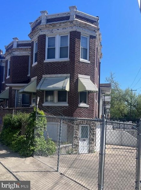 1125 Wagner Ave, Philadelphia PA  19141-2929 exterior