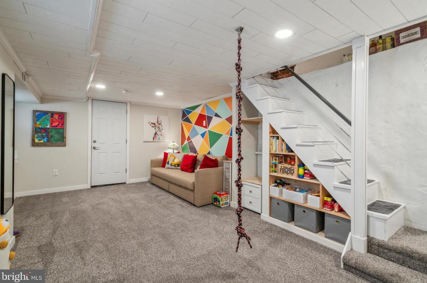 4350 Mitchell St, Philadelphia PA 19128-3425 exterior