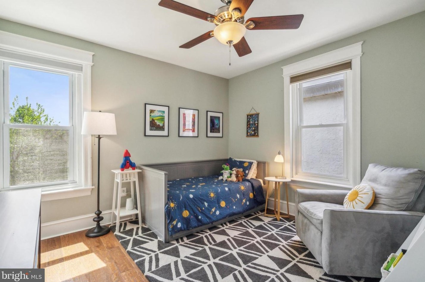 4350 Mitchell St, Philadelphia PA 19128-3425 exterior