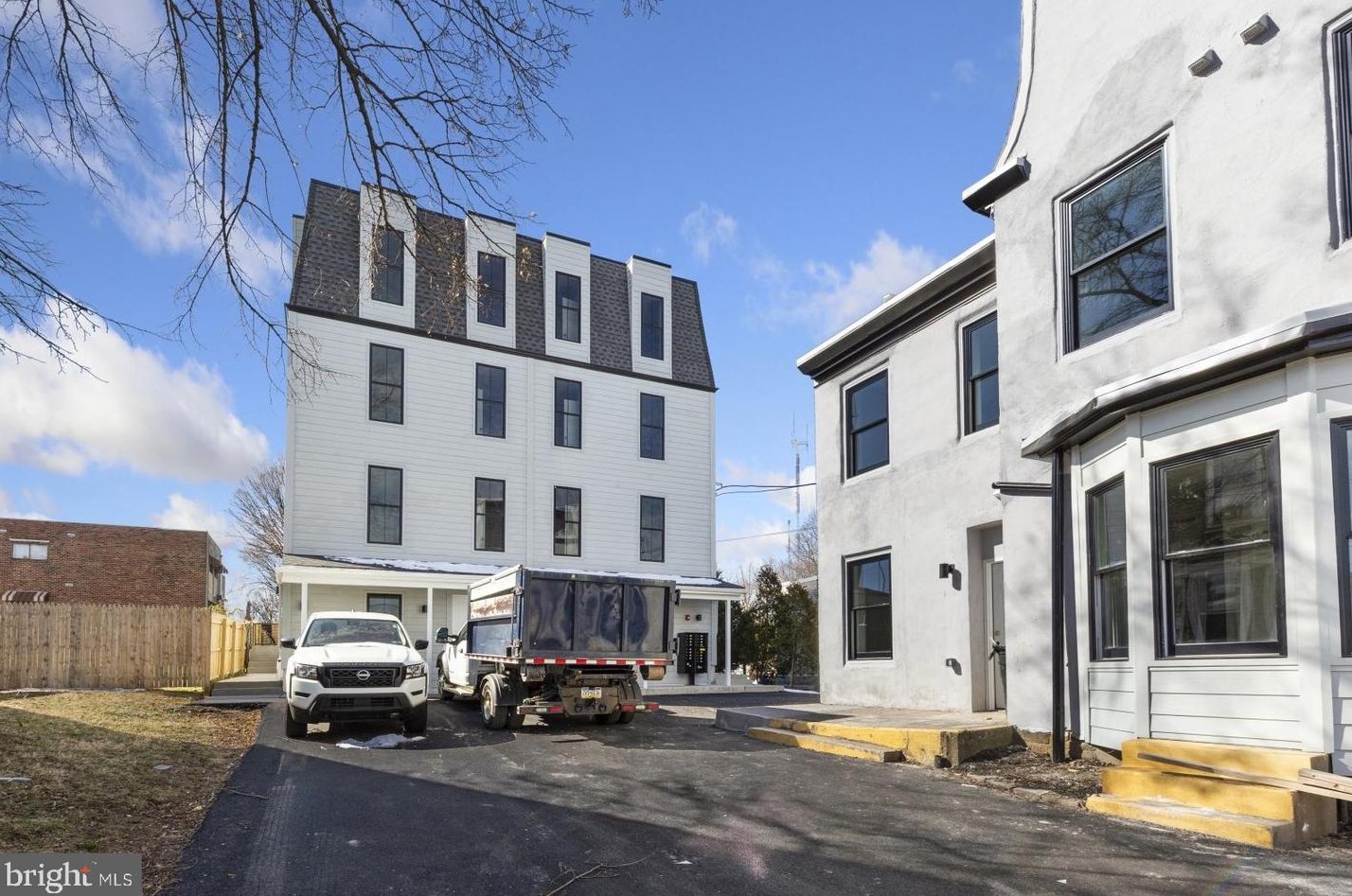 6712 Ridge Ave, Philadelphia PA  19128-2430 exterior