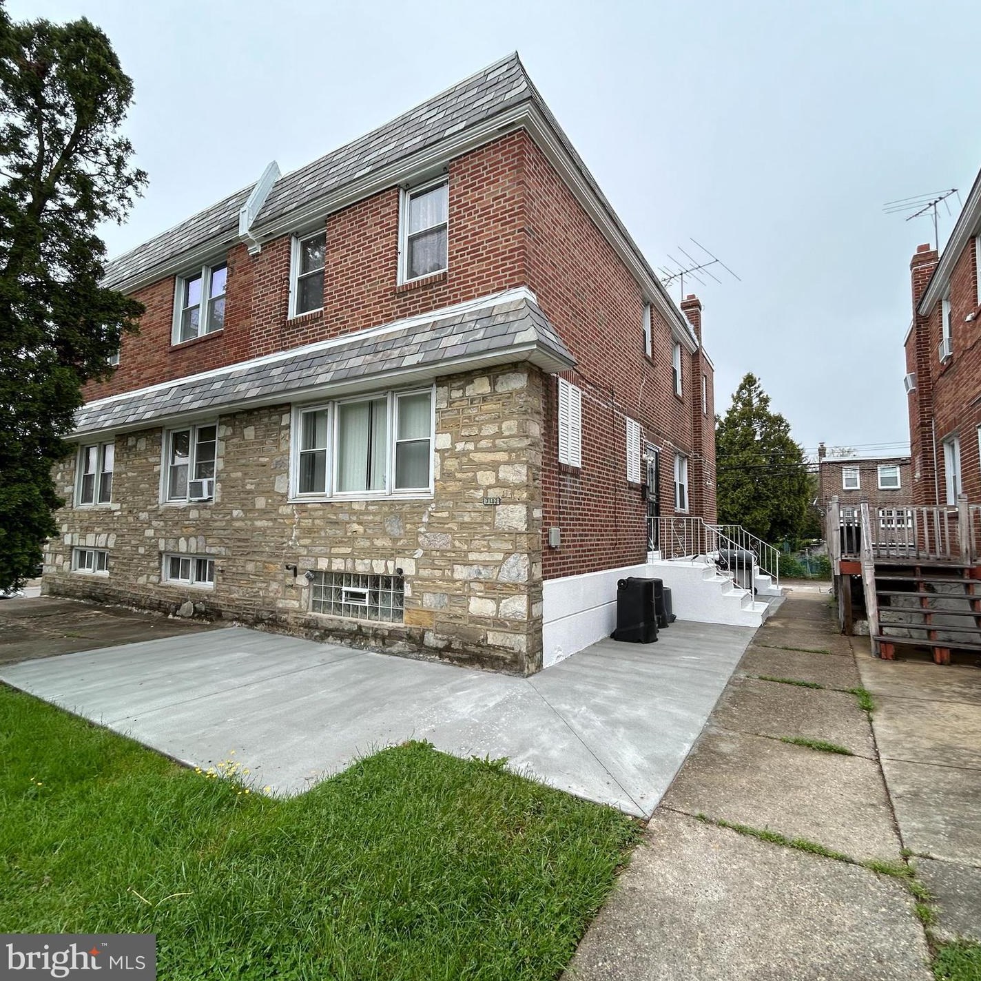 7102 Montour St, Philadelphia PA  19111-4015 exterior