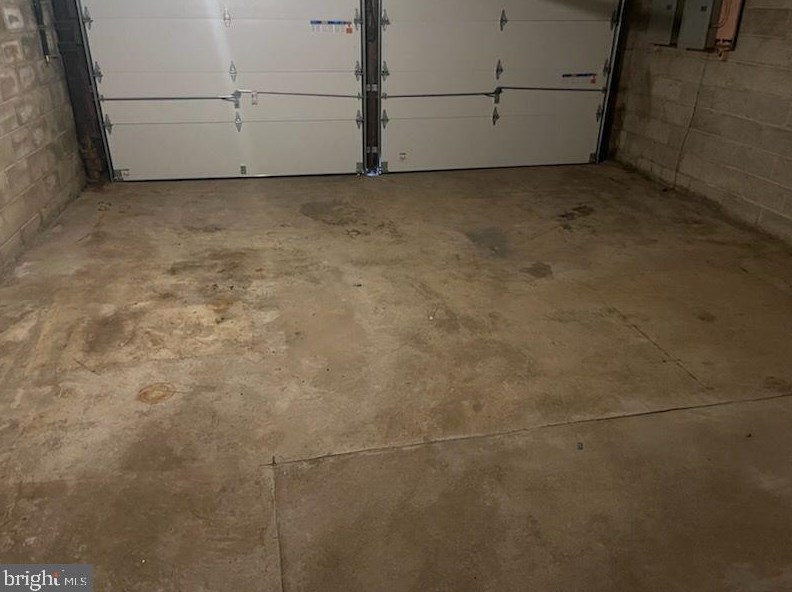 7524 Brentwood Rd, Philadelphia PA  19151-2103 exterior