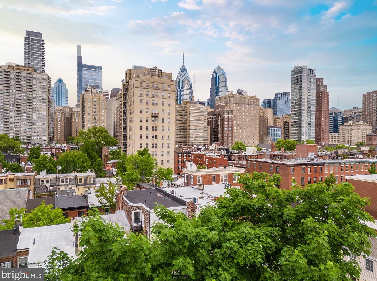 1914 Panama St, Philadelphia PA 19103-6610 exterior