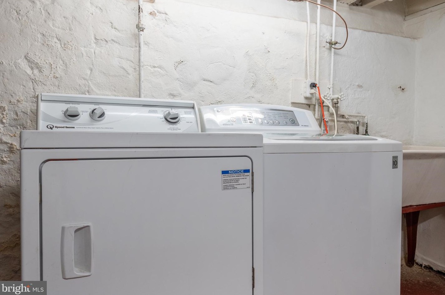 1914 Panama St, Philadelphia PA 19103-6610 exterior