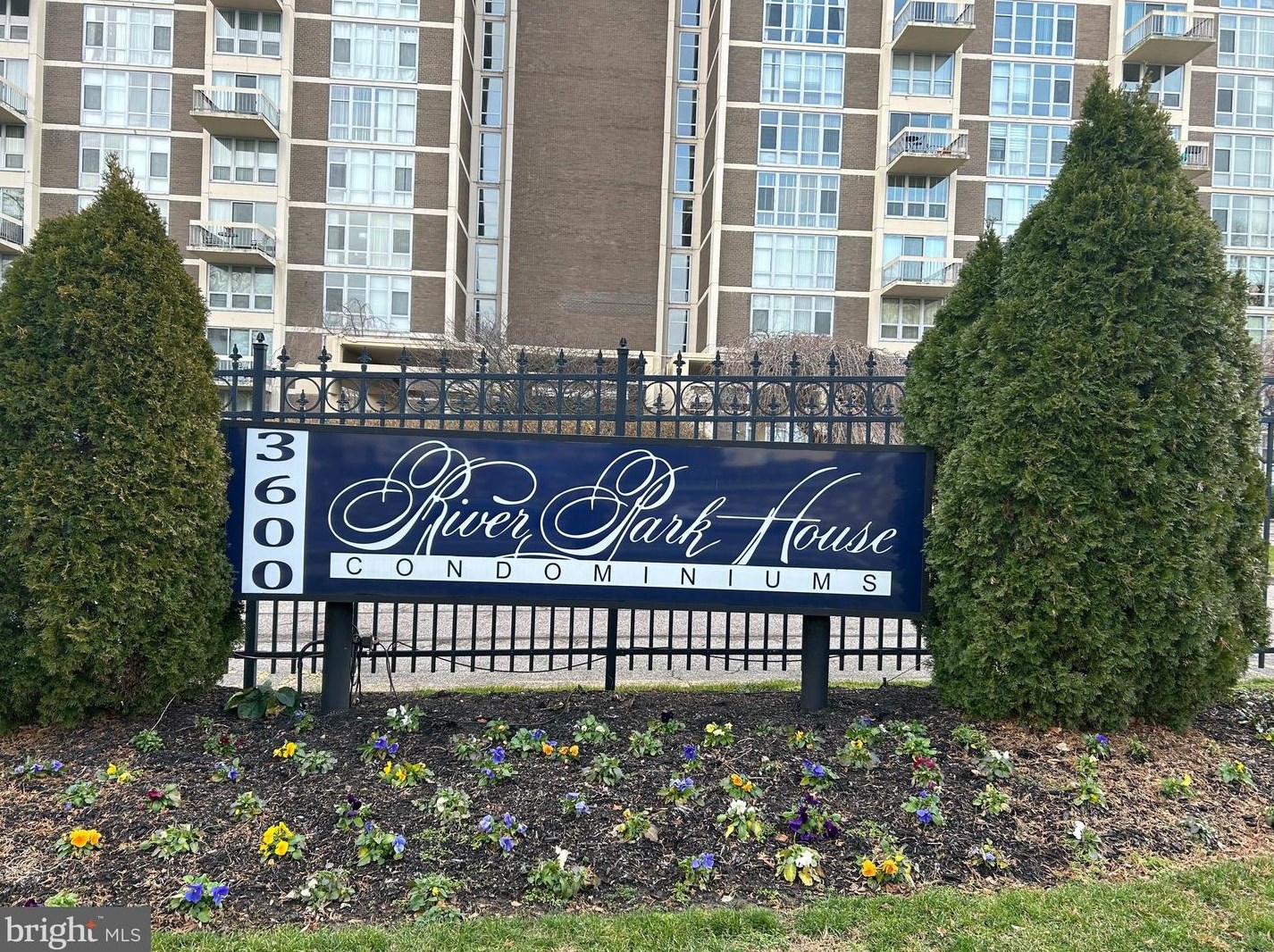 3600 Conshohocken Ave, Philadelphia PA  19131-5363 exterior
