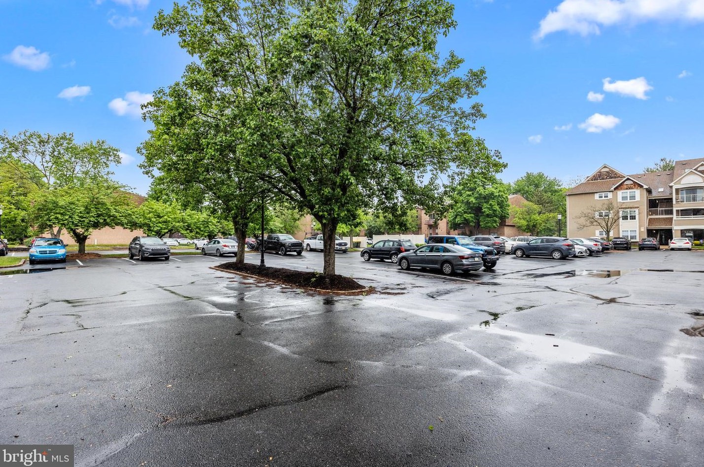 72102 Delaire Landing Rd, Philadelphia PA  19114-5433 exterior