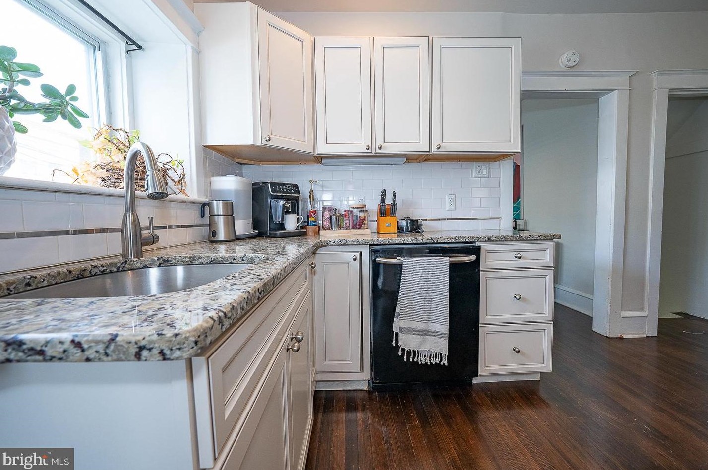 13 Mount Pleasant Ave, Philadelphia PA  19119-2410 exterior