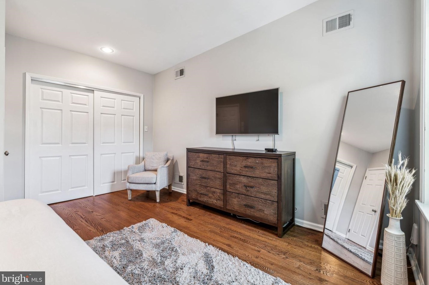 1827 Pemberton St, Philadelphia PA  19146-1823 exterior