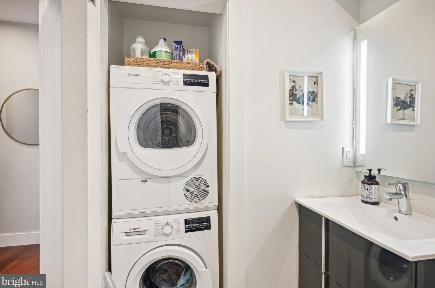 3010 Cabot St, Philadelphia PA 19121-4407 exterior