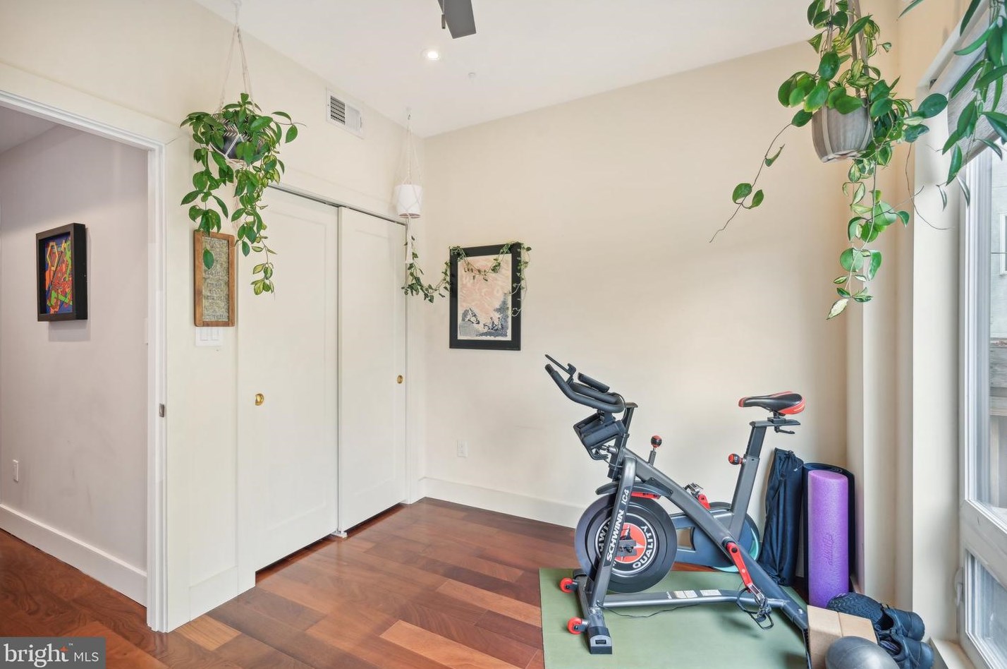 3010 Cabot St, Philadelphia PA 19121-4407 exterior