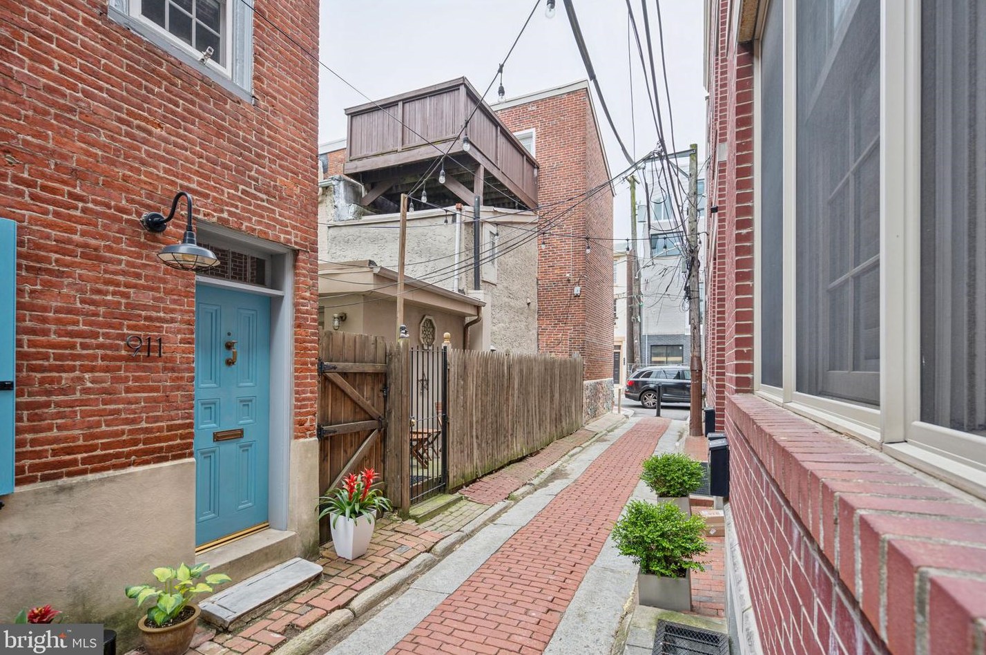 241 Montrose St, Philadelphia PA  19147-4226 exterior