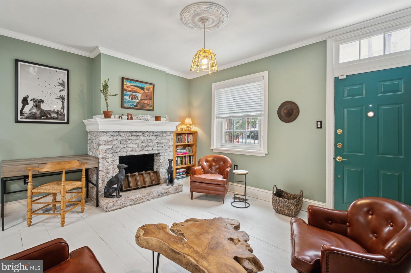 241 Montrose St, Philadelphia PA  19147-4226 exterior