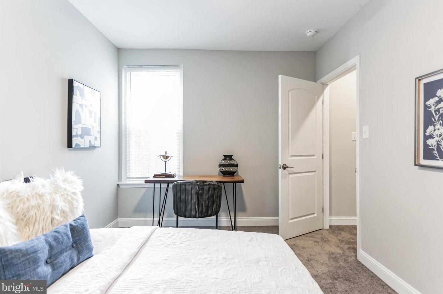 113 Salaignac St, Philadelphia PA 19127-1820 exterior