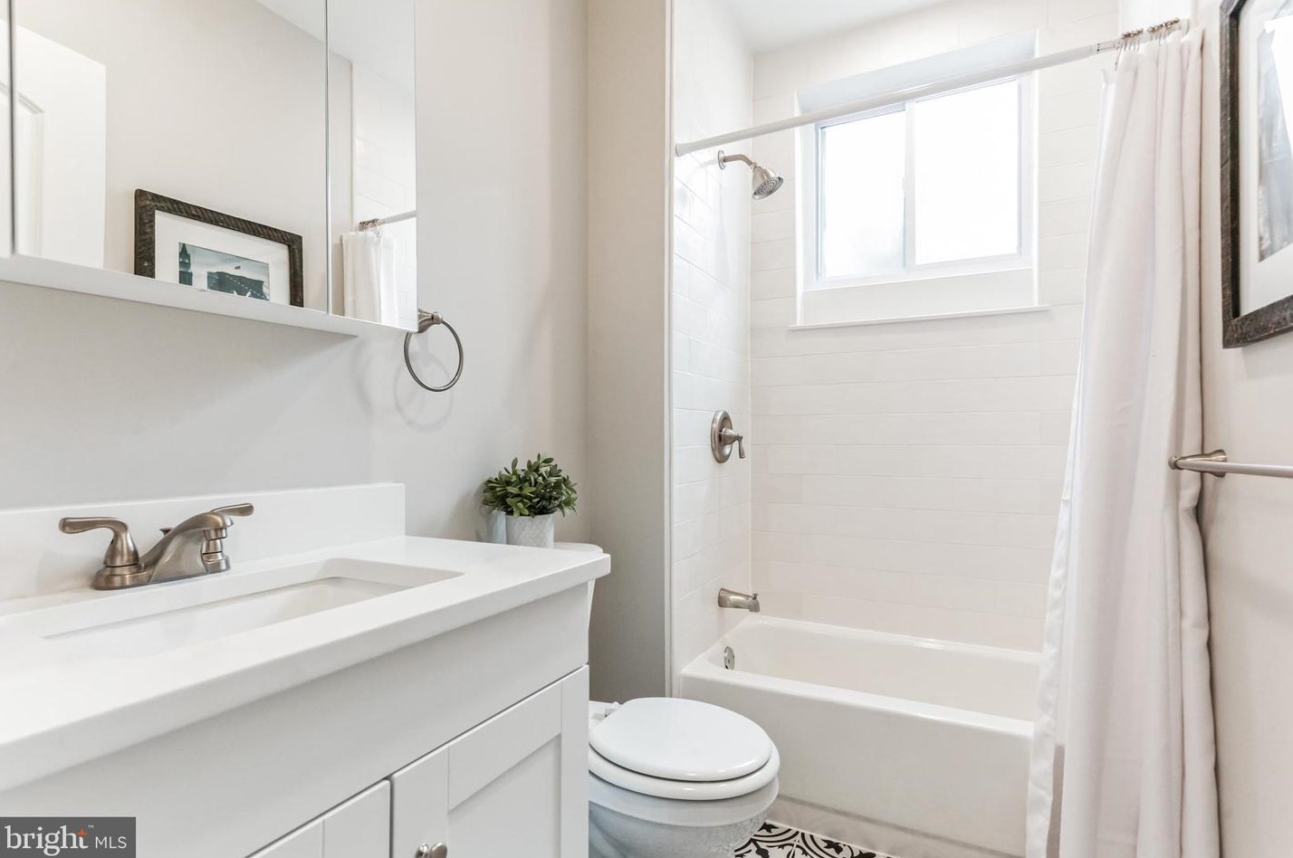 113 Salaignac St, Philadelphia PA 19127-1820 exterior