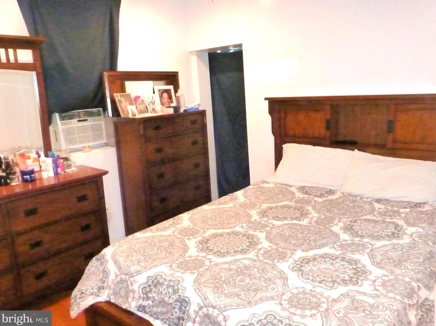 1710 Huntingdon St, Philadelphia PA 19125-3705 exterior