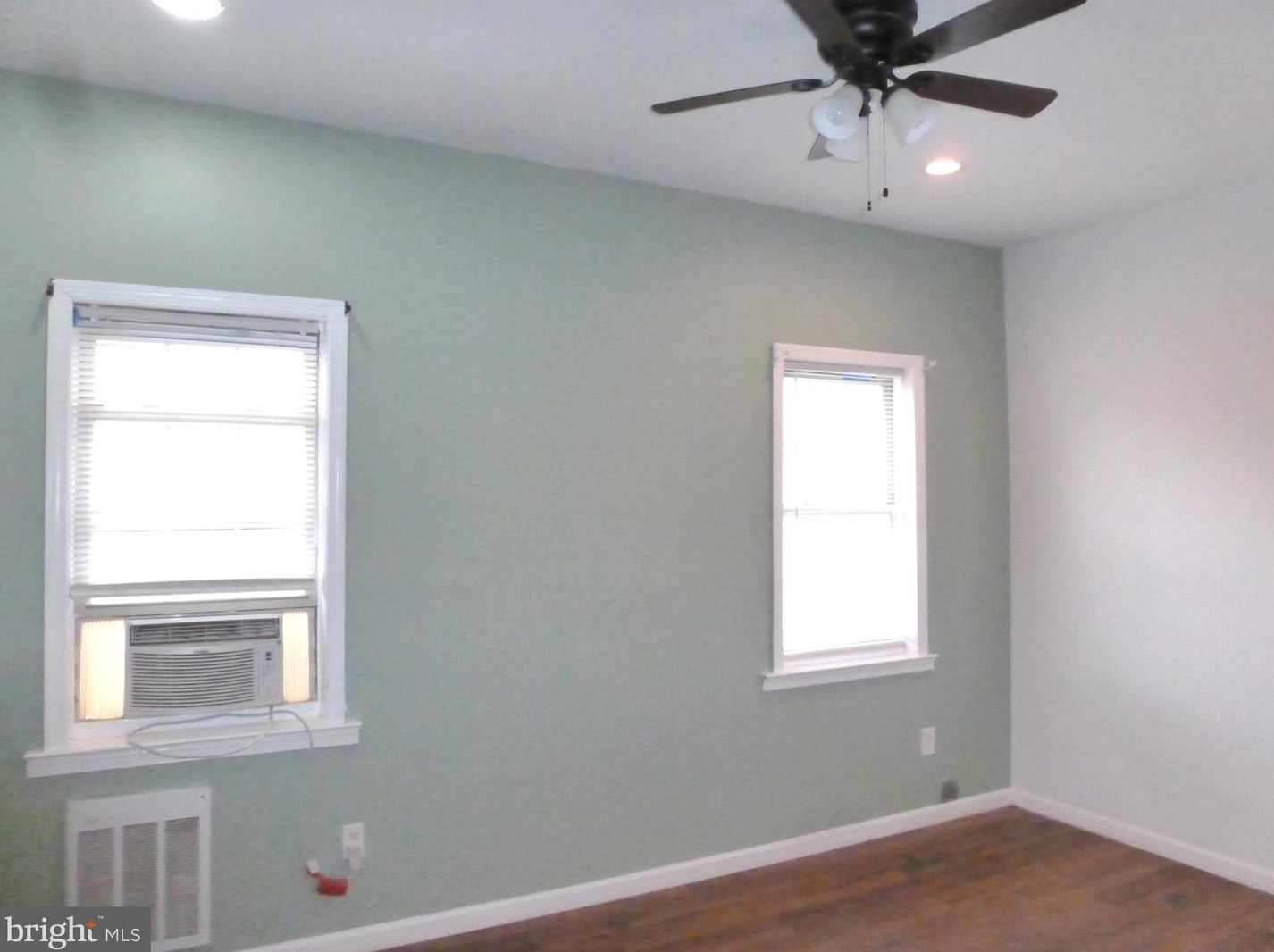 1710 Huntingdon St, Philadelphia PA 19125-3705 exterior