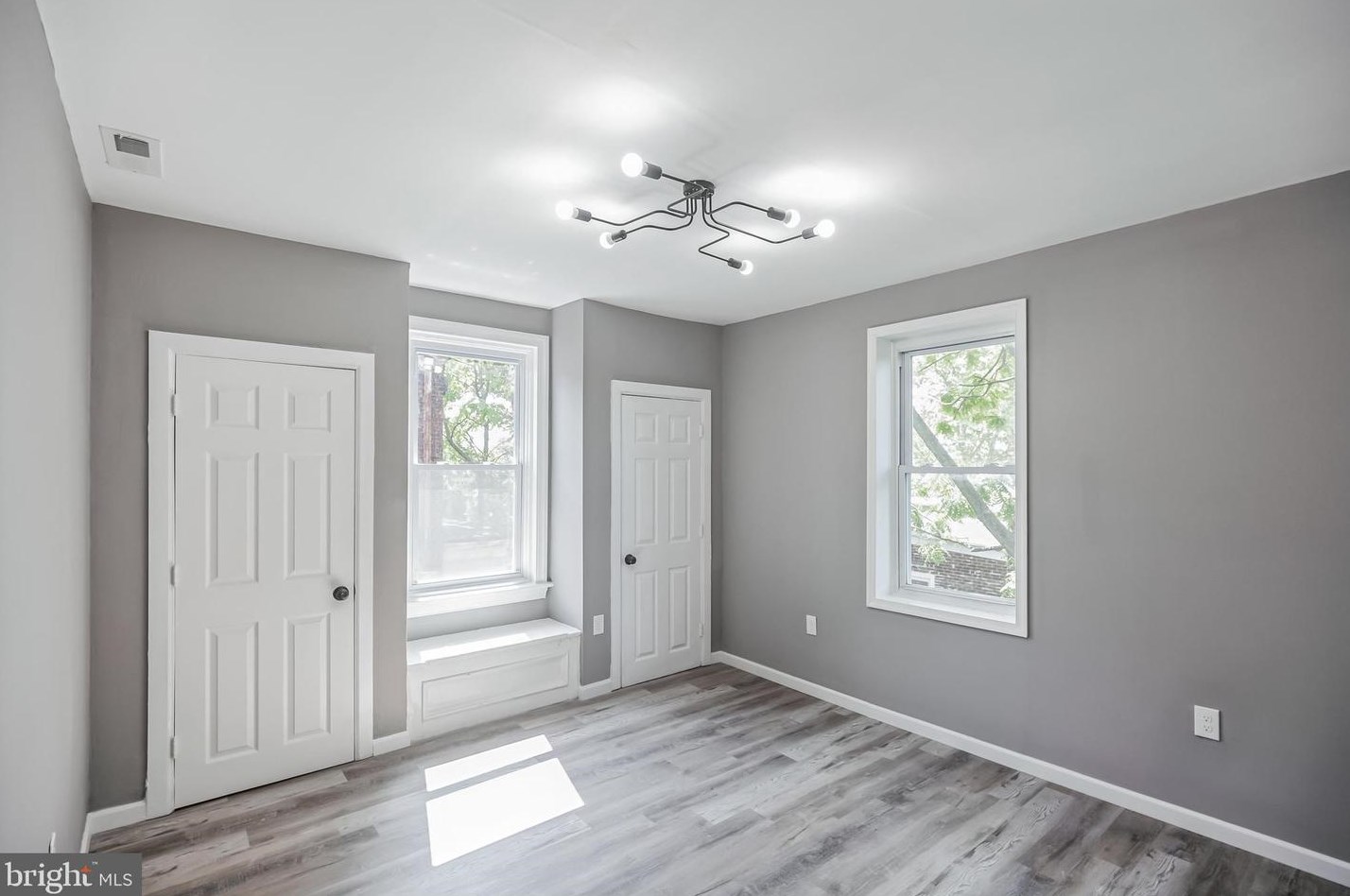 1120 Lindley Ave, Philadelphia PA 19141-2235 exterior